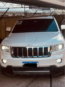 Grand Cherokee 2012 V6 Gasolina Branca - Super Revisada e Customizada