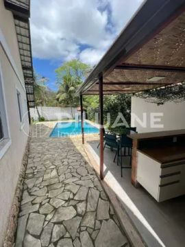 Casa em Condomínio - / Residencial / Engenho do Mato/Ubá II