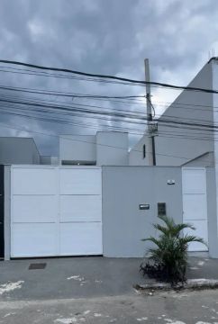 CASA MODERNA À VENDA NO BAIRRO PIAM EM BELFORD ROXO
