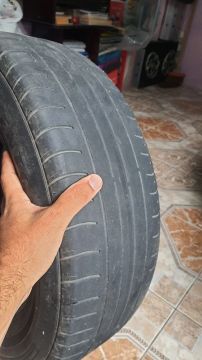 Pneu 185/70 R13 Usado
