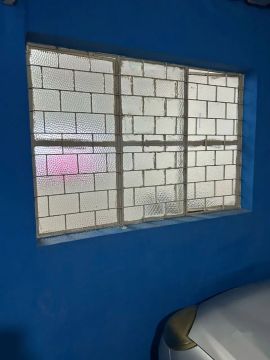 Porta e janela de ferro  com vidro
