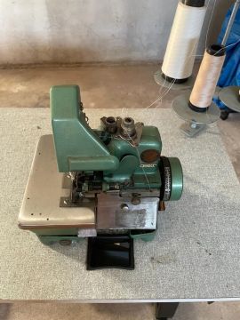Máquina de Overlock semi Industrial