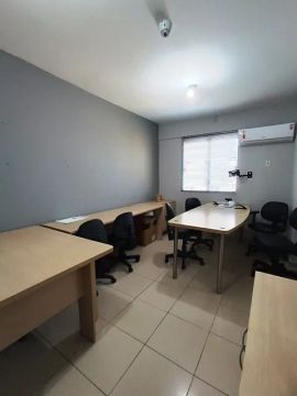 Sala com 60m² mobiliada, equipada, no edf Mediterrâneo, Villas do Atlântico
