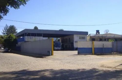 Galpão/Depósito/Armazém para aluguel e venda tem 1029 metros quadrados em Centro - Porciún
