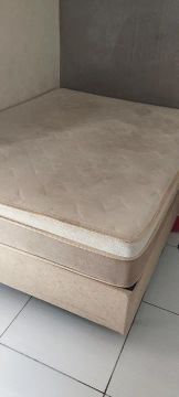Cama Box de Casal em Perfeito Estado