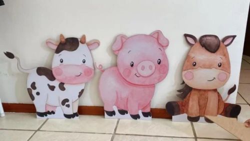 0Kit 3 Totens Display MDF Adesivado Pézinho Fazendinha 50cm