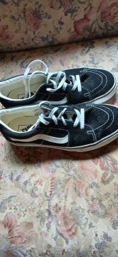 Tênis VANS ORIGINAL n. 41. Oportunidade Única.