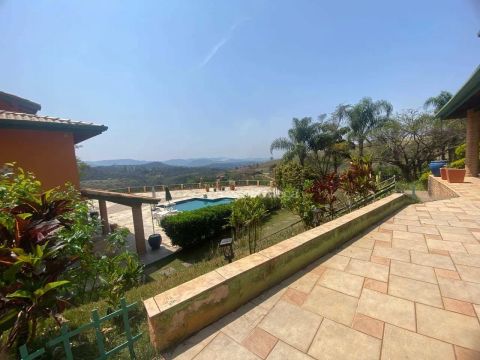 Chácara com 7 dormitórios à venda, 4000 m² por R$ 2.300.000,00 - Aracariguama - Araçarigua