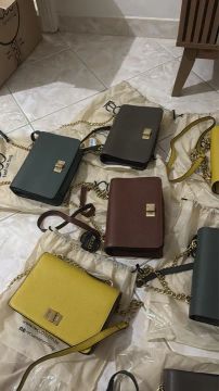 Bolsa de Ombro - Várias Cores e Modelos