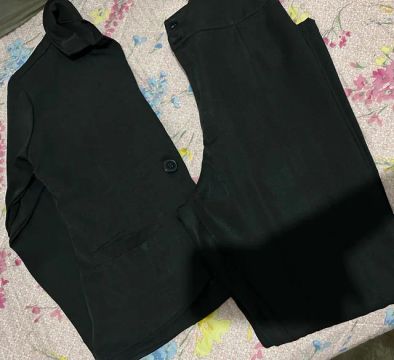 Blaser +calça R$ 65,00