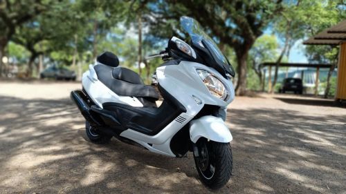 SUZUKI BURGMAN 650 EXECUTIVE