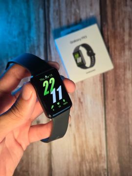 Samsung Galaxy Fit3 usada + Pulseira extra