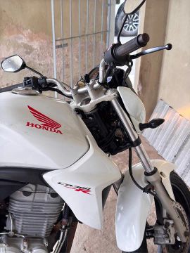 Honda CB 300R - Branca