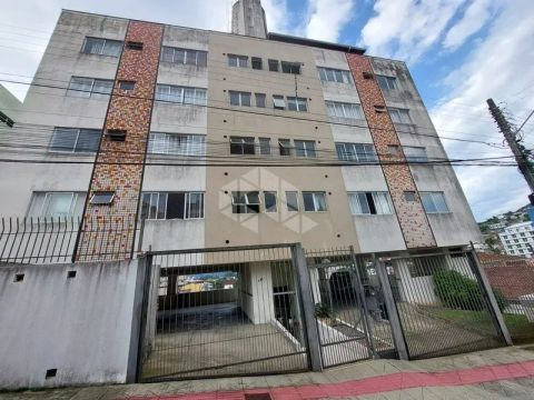 Apartamento em PANTANAL