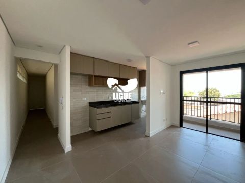 Apartamento semi mobiliado no Bairro Campestre