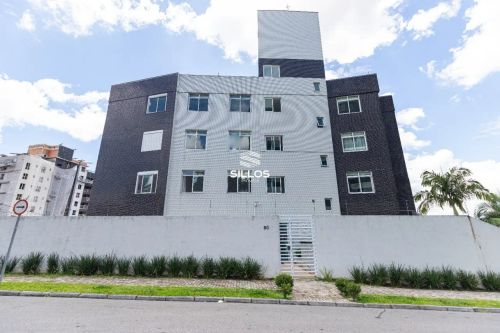 Apartamento à venda com 2 quartos no Bacacheri