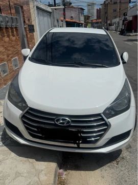 HB20S Confort Turbo. Completo. Revisões na Concessionária.