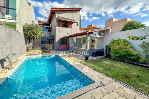 Casa em Avenida Santa Bárbara - Jardim Santa Bárbara - Atibaia/SP