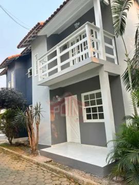 Casa em Condomínio - / Residencial / Sapê