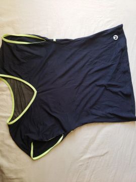 Blusa Preta com Detalhes em Verde Neon Academia