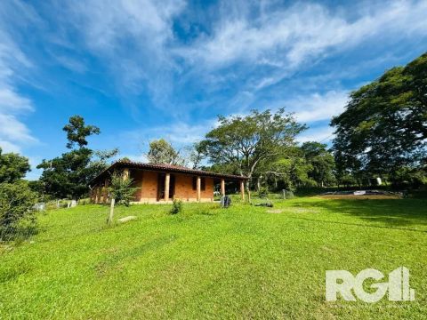 Sítio à venda no Extremo Sul de POA | Lindo sítio de 2 hectares com casa de 3 dormitórios,