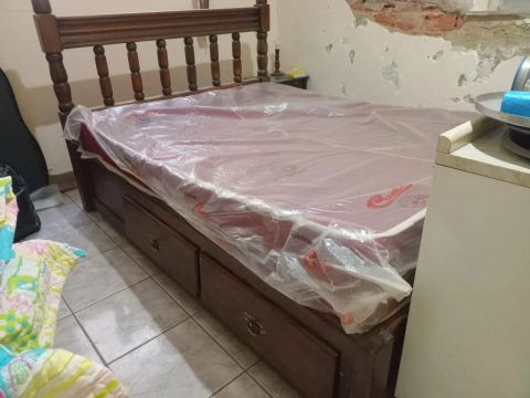 Cama  de Casal com Gavetas
