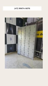 guarda volume com 16 portas