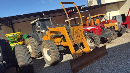 Trator Valtra 1380 4x4 ano 2002