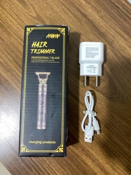 Máquina de cortar Cabelo e Barba Recarregável Tipo C