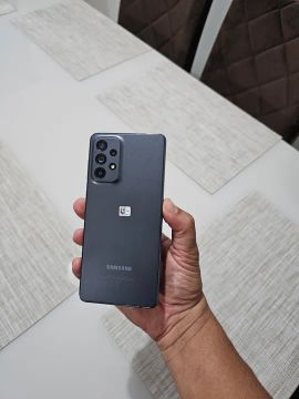 Galaxy A73 (128Gb/ 8Gb de RAM) impecável 