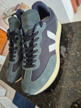 Tênis marca Veja - Original