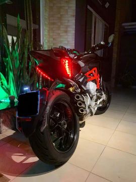 MvAugusta Rivale 800