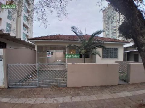 Casa para locação em MARINGÁ, ZONA 07, com 4 quartos, com undefined m²