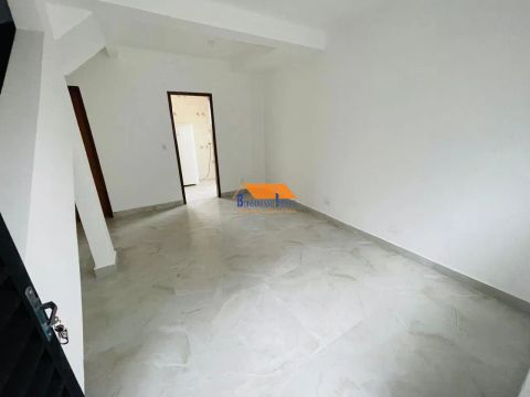 Casa para locação de 2 pavimentos no bairro Cachoeirinha
