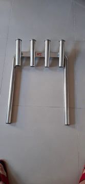 Suporte para varas de pesca.