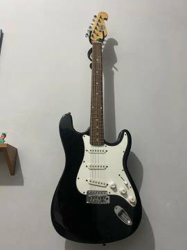 Guitarra Elétrica Stratocaster Xp