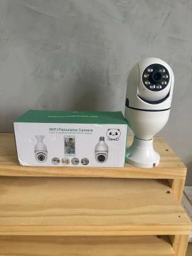 Câmera segurança wifi giratória 360 com encaixe lampada bocal full HD visão noturna