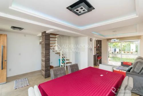 PORTO ALEGRE - Casa de Condomínio - Mario Quintana