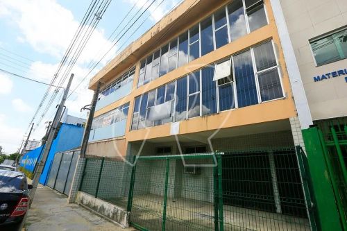 Excelente galpão duplex, proximo a avenida heraclito graça, com estrutura para produção e 