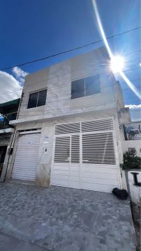 ALUGA SE CASA + PONTO COMERCIAL NO CENTRO DA CIDADE