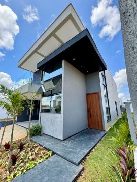Casa com piscina à venda no Condomínio Monte Carlo em Parnamirim
