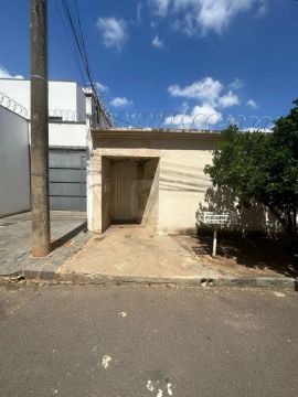 Casa para locação no Bairro Santa Luzia