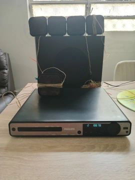 Home Theater Philips com DVD Player e 5.1 Canais
