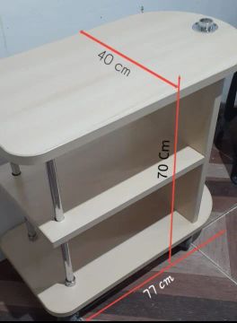 Estante com rodinhas 