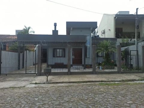 Casa com 2 dormitórios à venda, 220 m² por R$ 692.000,00 - Pinheiro - São Leopoldo/RS REF: