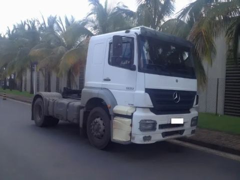MB Axor 1933 4x2 cavalo ano 2012