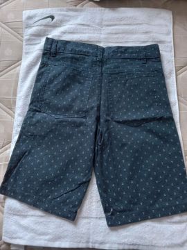 VENDE-SE BERMUDA MASCULINA COM ESTAMPA