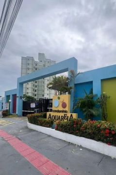 Imóvel para aluguel tem 75 metros quadrados com 3 quartos em Farolândia - Aracaju - SE