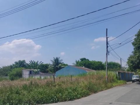 Terreno a venda em Itaguai - 360m2
