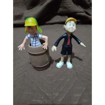 Kit de bonecos Turma do Chaves - Chaves no barril e Quico